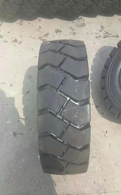 Pneumatici per carrelli elevatori industriali